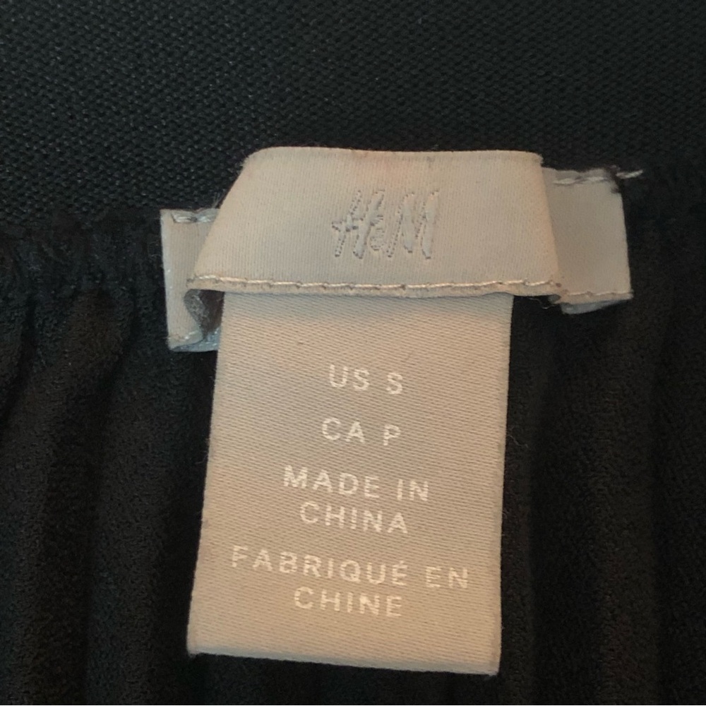 H&M Black A-Line Midi Skirt with Pleats - Picture 4 of 6